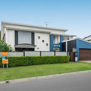 Campbell St 11 Moffat Beach Caloundra